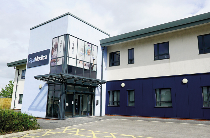 The exterior of the SpaMedica Oldham hospital building