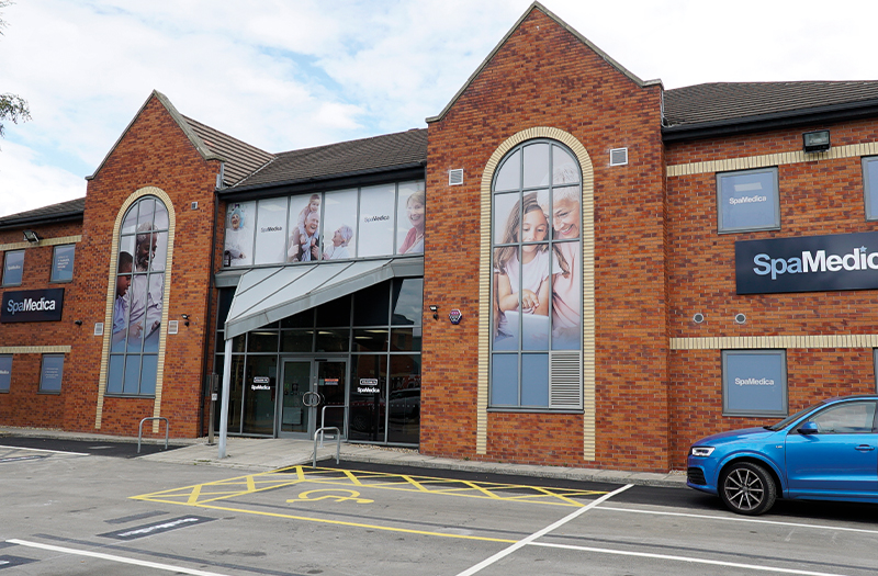 The exterior of the SpaMedica Doncaster hospital building