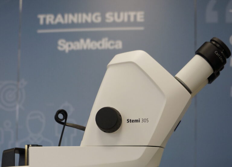 Microscope in a Spamedica training suite